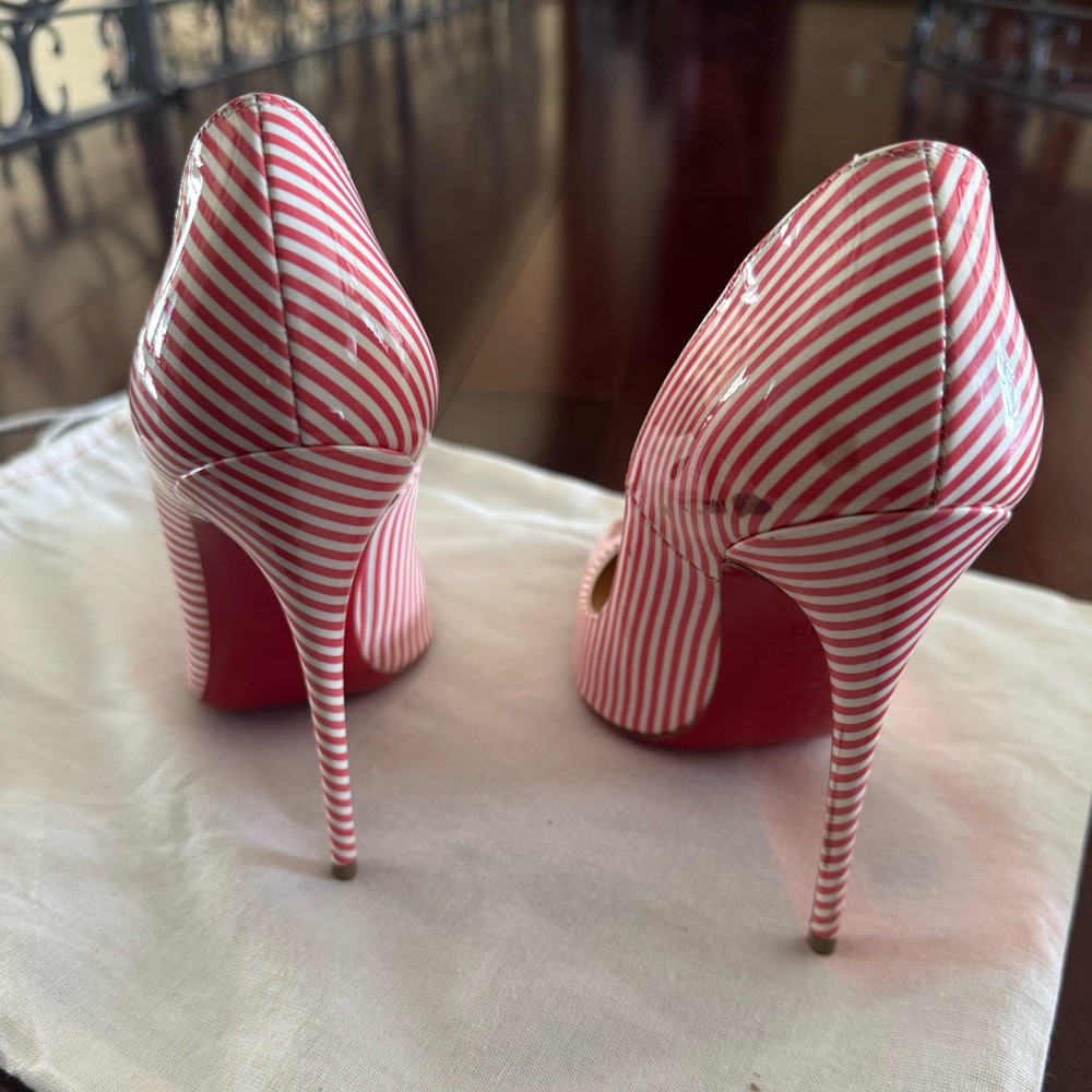 New Christian Louboutin 120 heel pump in Bianca smoothie color with scuffs - Picture 5 of 13